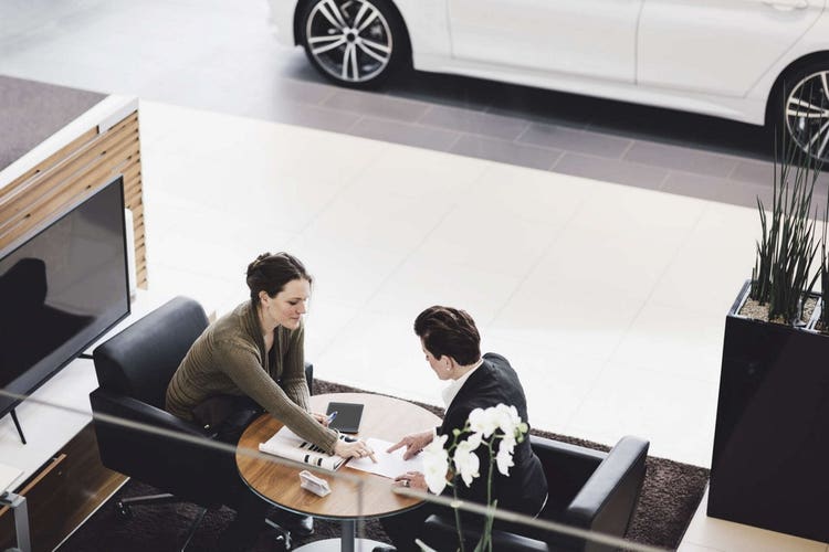 Federal Rate Cuts Bring Opportunities and Challenges for Auto Lenders