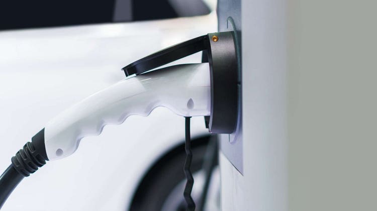 Market share of EVs rises more quickly in Canada than in US