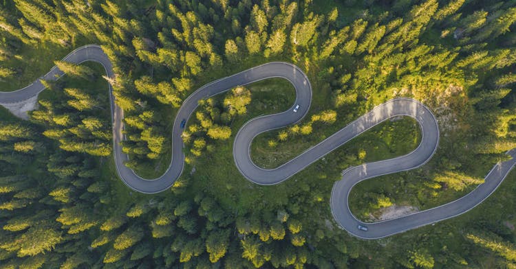 Refining OEM strategy for efficiency, flexibility and regional advantage