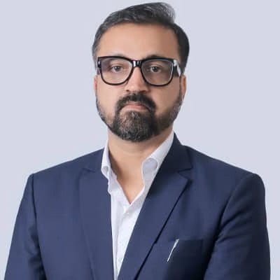 Headshot of Gaurav Vangaal