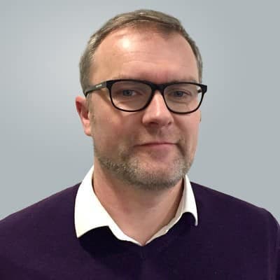 Headshot of Tim Urquhart