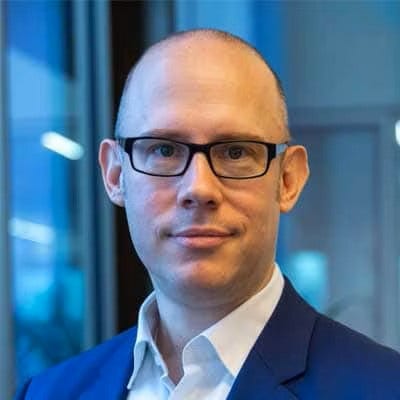 Henner Lehne headshot
